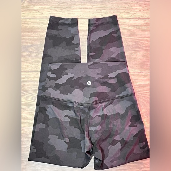 Lululemon Aligns Camo + Racerback Tank - Picture 6 of 8